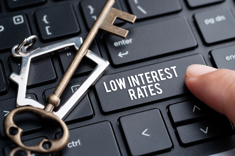 How An FIA Can Replace Bonds As Your Hedge Against Volatile Rates